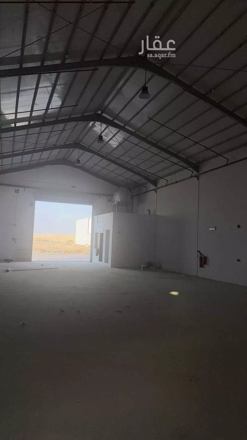 مستودع 1125 م² في المصفاة 6