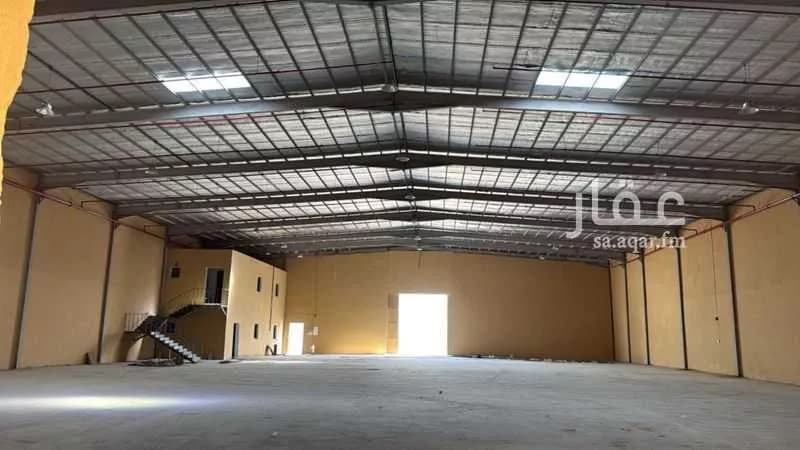 مستودع 2400 م² في السلي 1