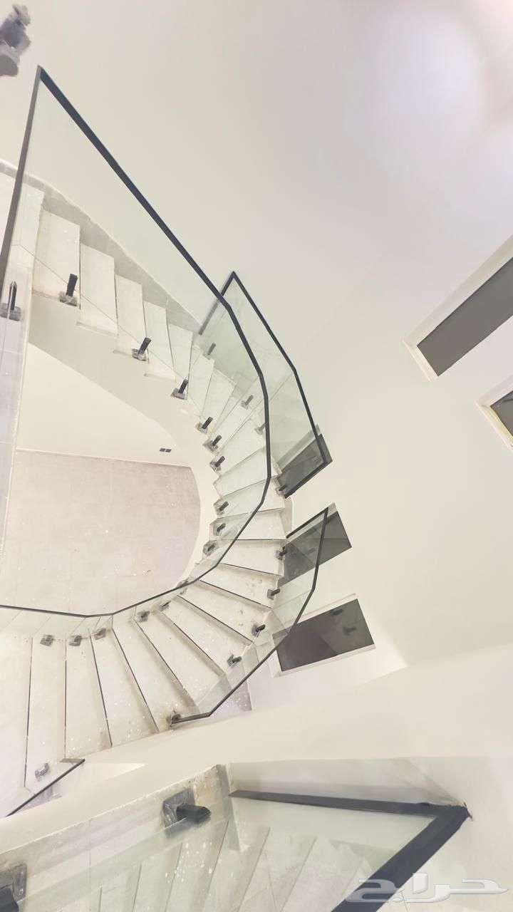 فيلا 7 غرف في البحيرات 2