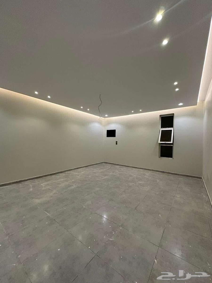 فيلا 7 غرف في البحيرات 5