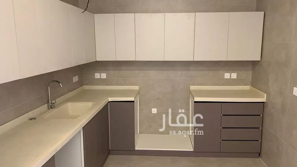 شقة 3 غرف في العارض 7