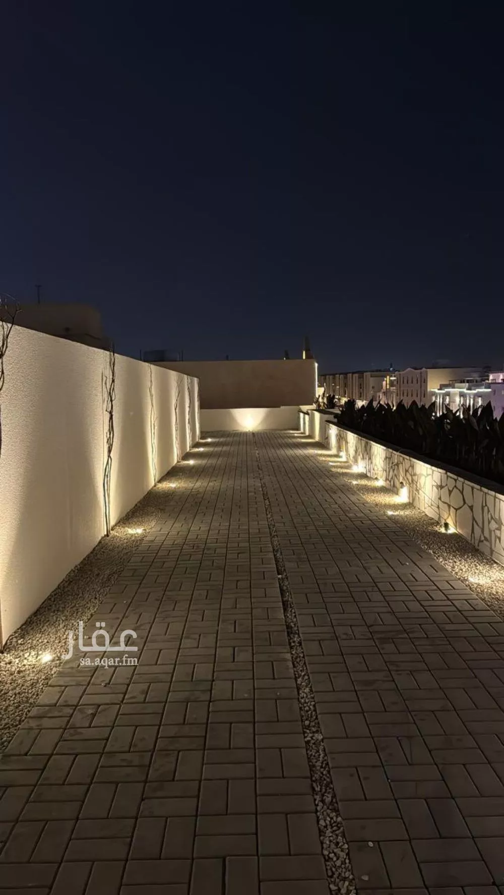 شقة 1 غرف في الملقا 11