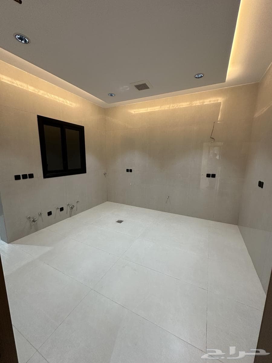 شقة  في الهدراء 8