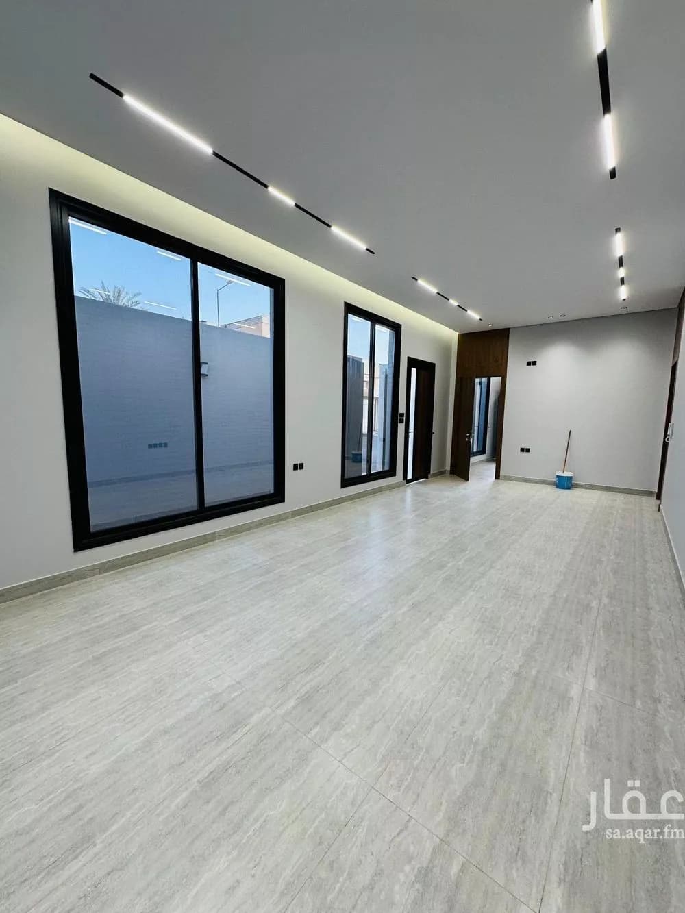 3 bedroom apartment in Al Khaleej 8