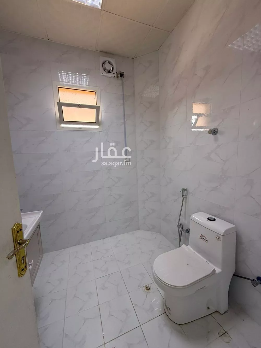 3 bedroom floor in Al Munsiyah 6