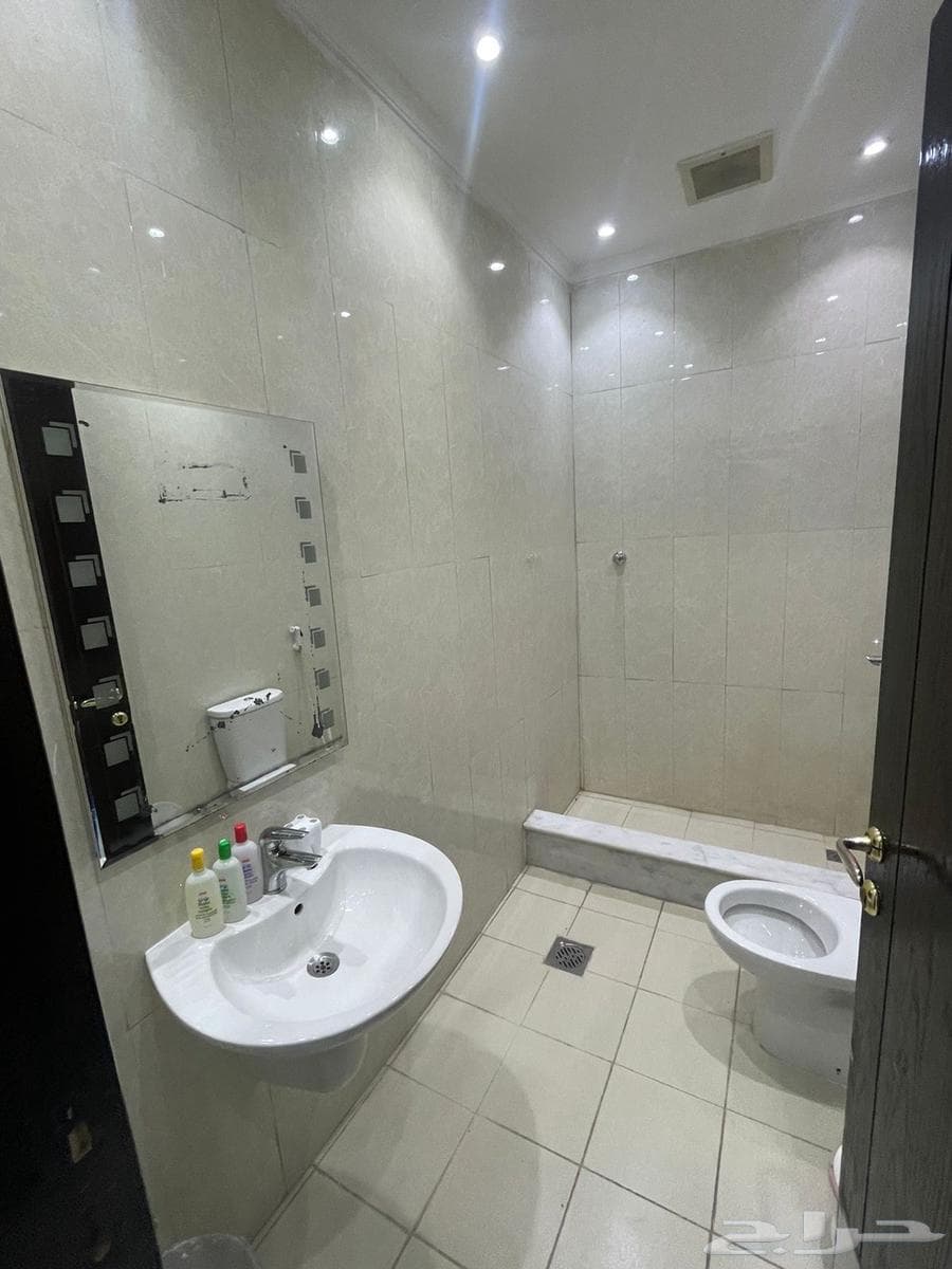 فيلا 12 غرف في السلام 2