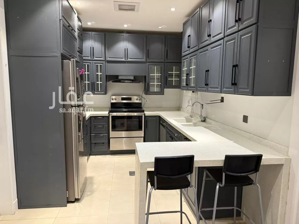 شقة 3 غرف في الملقا 6