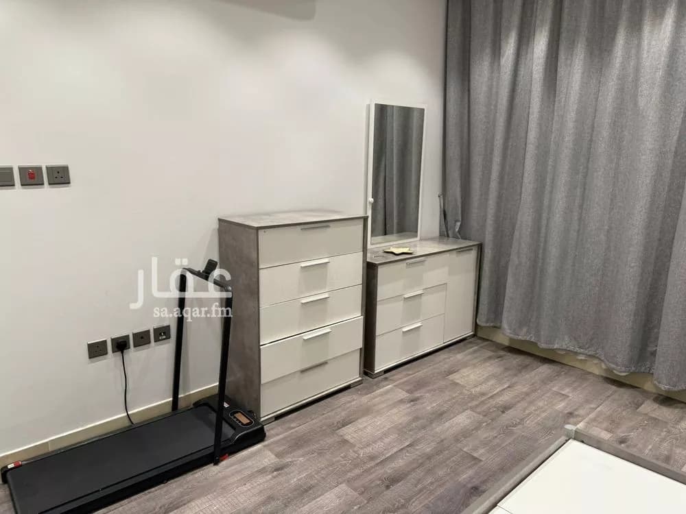 شقة 3 غرف في الملقا 7