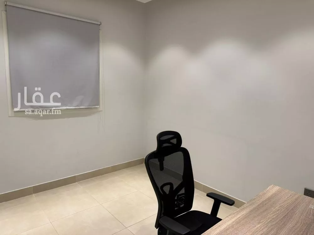 شقة 3 غرف في الملقا 8