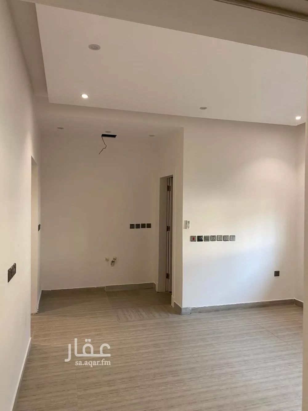 شقة 3 غرف في الملقا 2