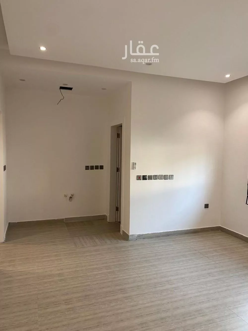 شقة 3 غرف في الملقا 5