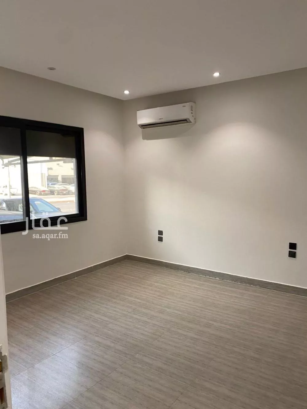 شقة 3 غرف في الملقا 8