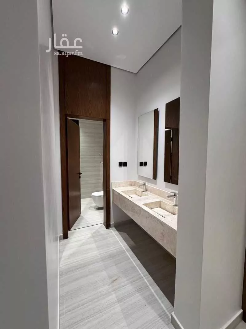 فيلا 8 غرف في المهدية 5