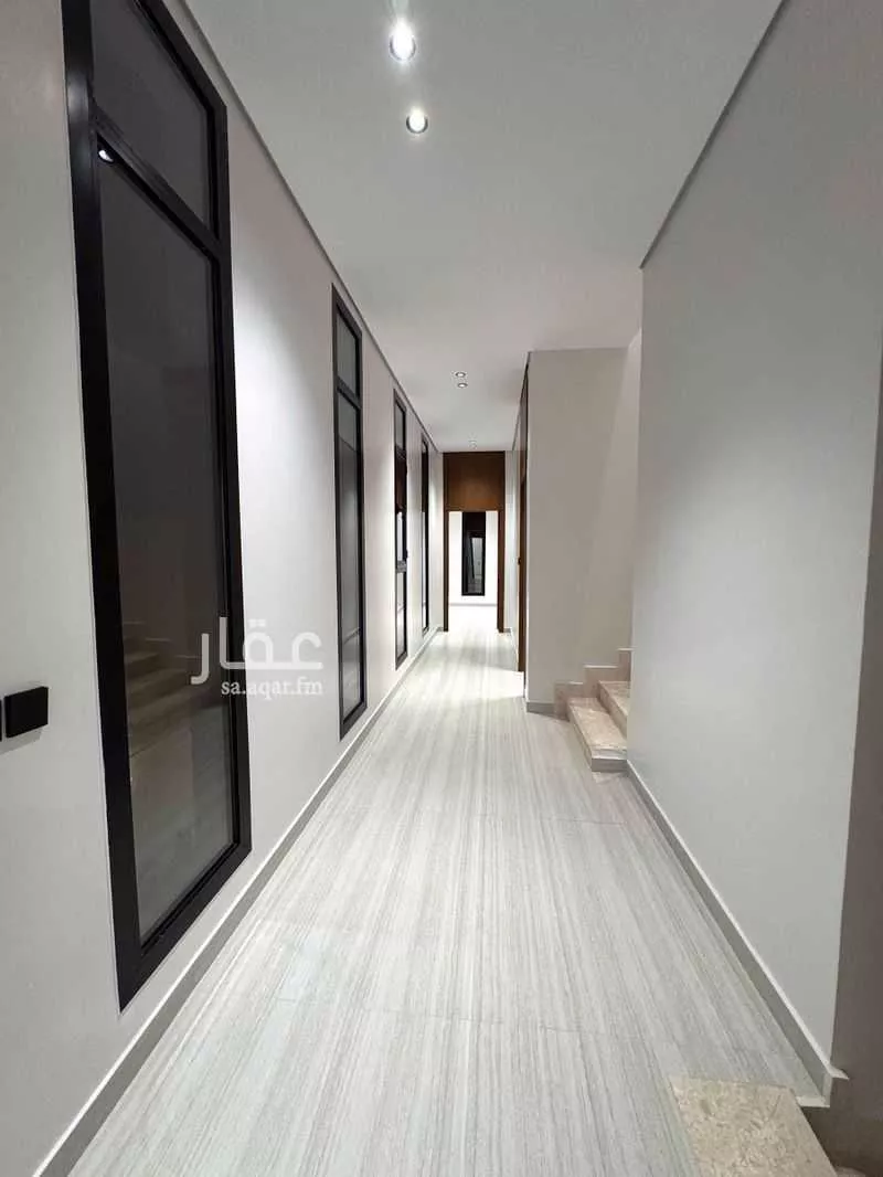 فيلا 8 غرف في المهدية 10