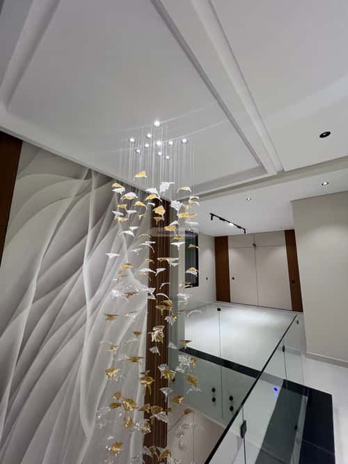 فيلا 7 غرف في أم الجود 9