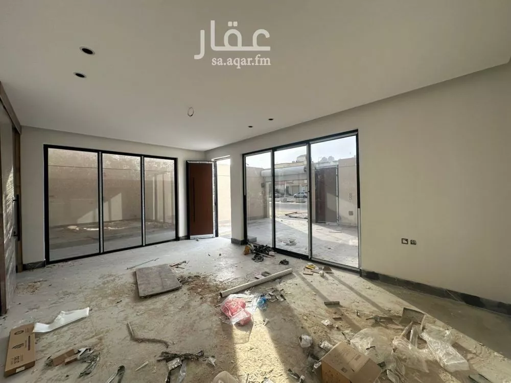 فيلا 7 غرف في اللؤلؤ 9