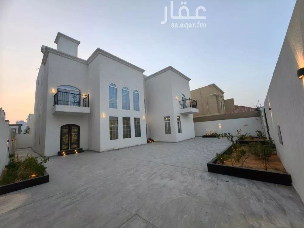 فيلا 5 غرف في اللؤلؤ 18