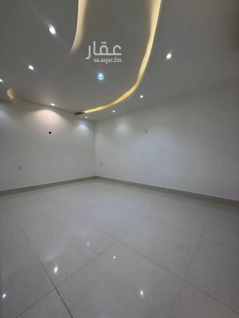 3 bedroom apartment in Al Rabwa 1