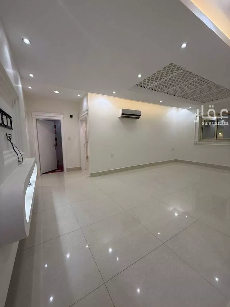 3 bedroom apartment in Al Rabwa 2