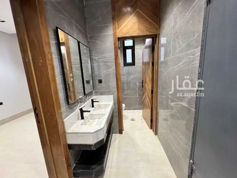 5 bedroom villa in Okaz 19