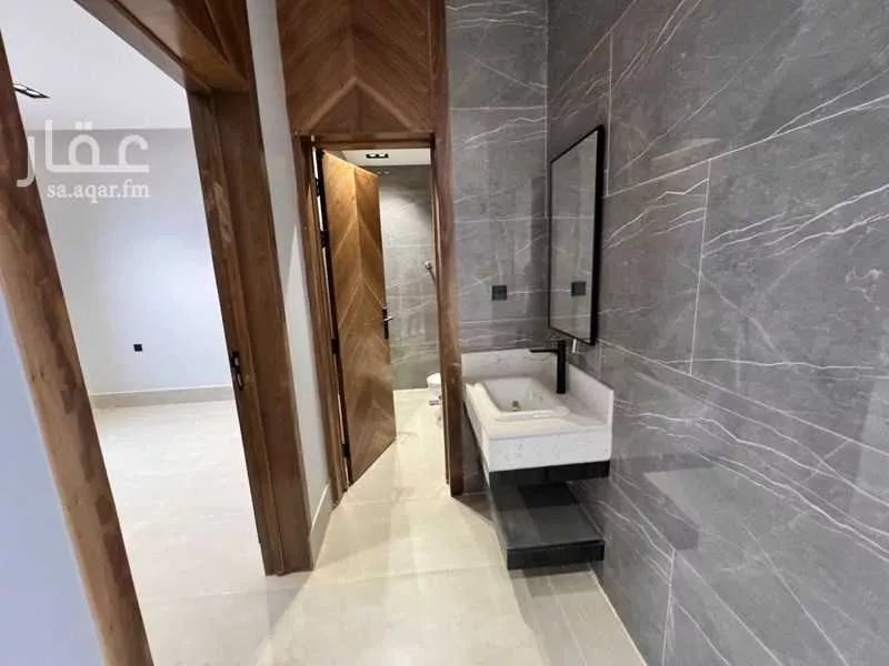 5 bedroom villa in Okaz 8