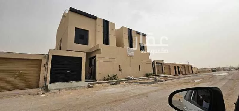 فيلا 5 غرف في العارض 4