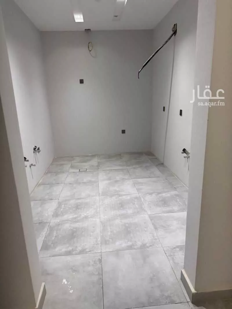 شقة 3 غرف في الملقا 6