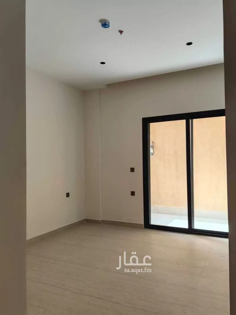 شقة 2 غرف في عرقة 10