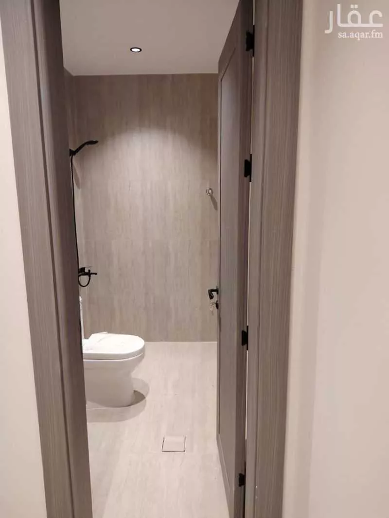 شقة 5 غرف في الحمرا 2