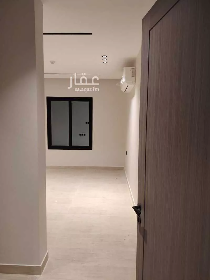 شقة 5 غرف في الحمرا 14