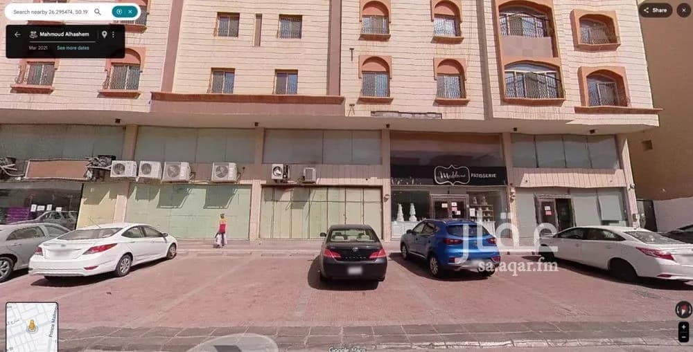 محل 2440 م² في العقربية