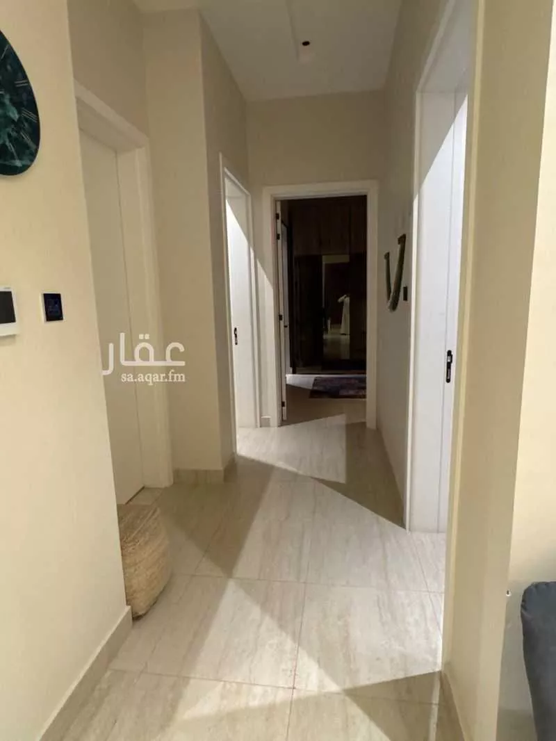 شقة 3 غرف في العارض 8