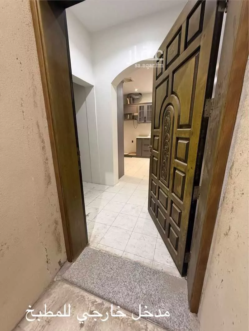 3 bedroom floor in Dana Al Shamaliah 9