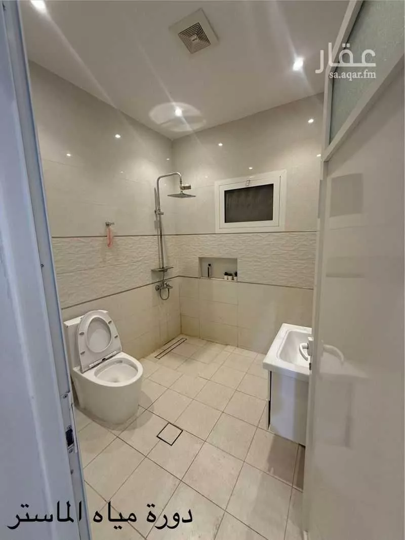 3 bedroom floor in Dana Al Shamaliah 10