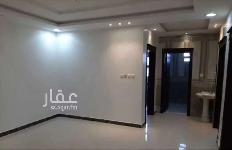 3 bedroom floor in Al Qadisiyah 7