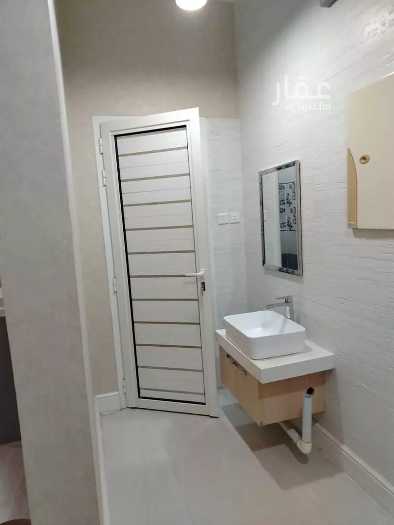 شقة 1 غرف في العقيق 3