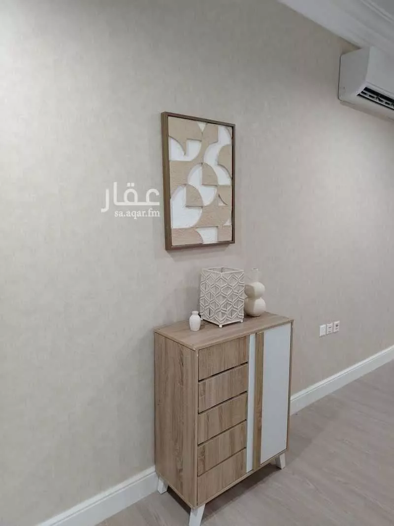 شقة 1 غرف في العقيق 5