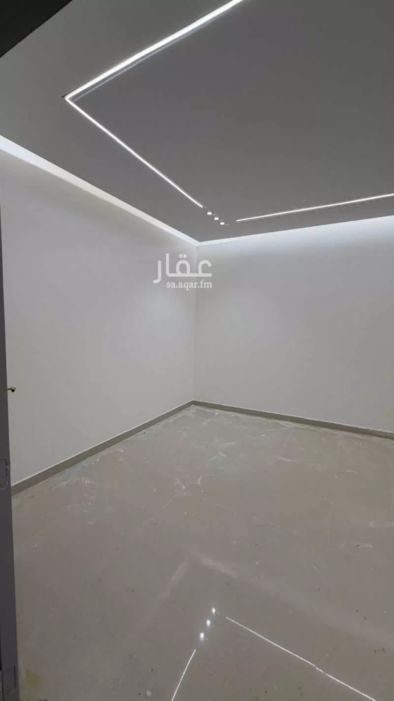 3 bedroom floor in Tuwaiq 7