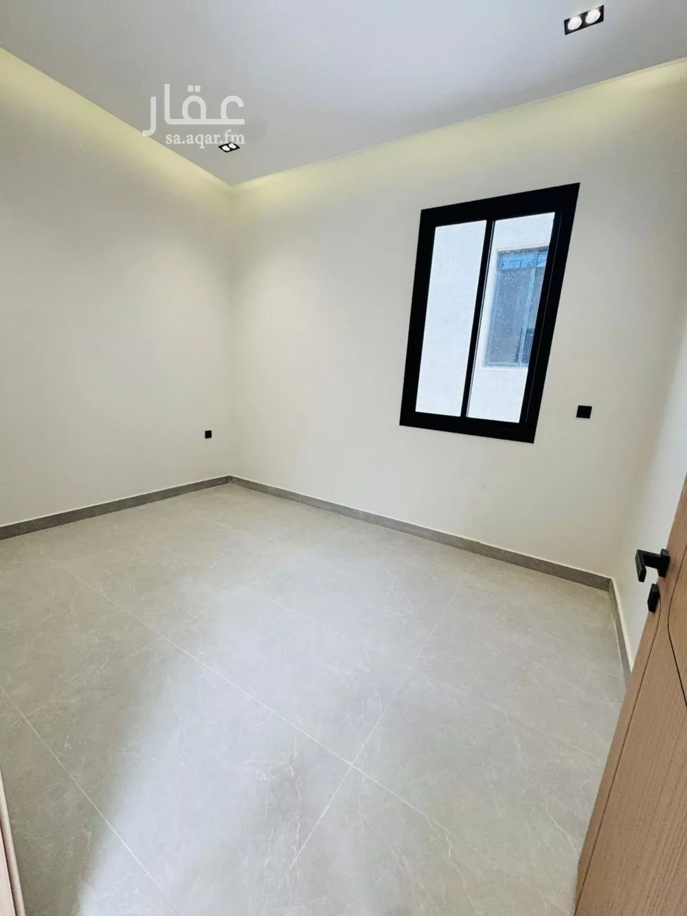 دور 4 غرف في الملك فيصل 11