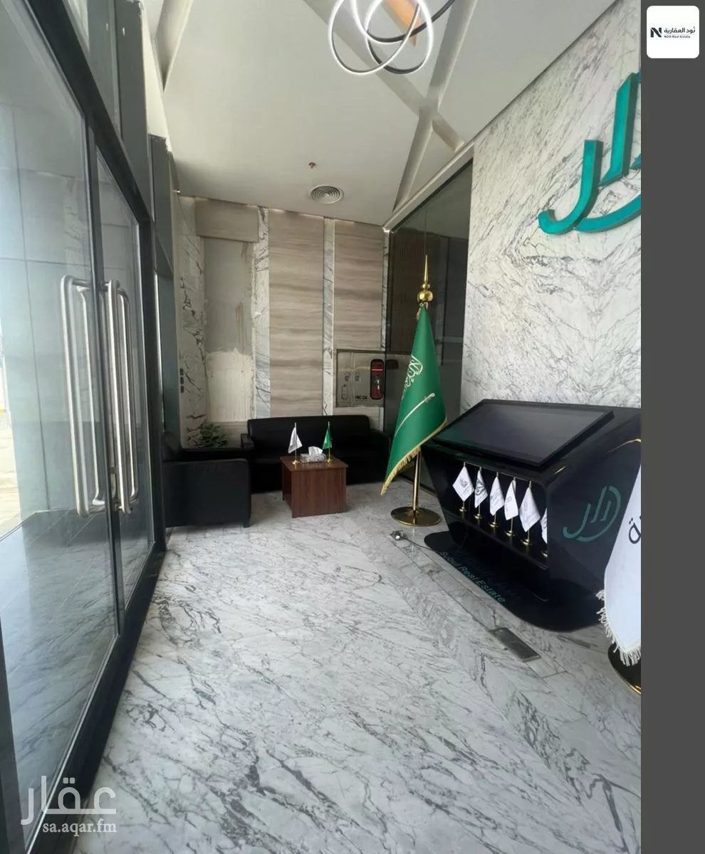 محل 117 م² في قرطبة 3