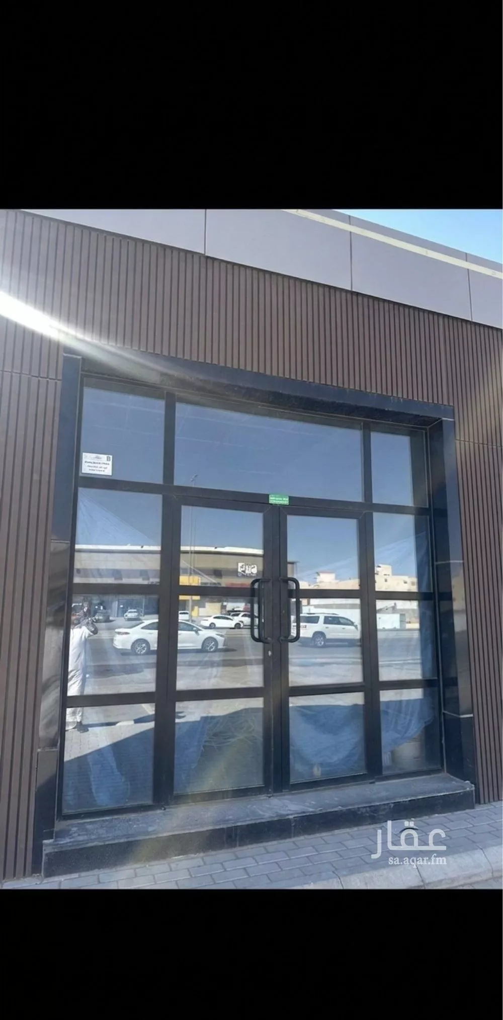 محل 2100 م² في طويق 2