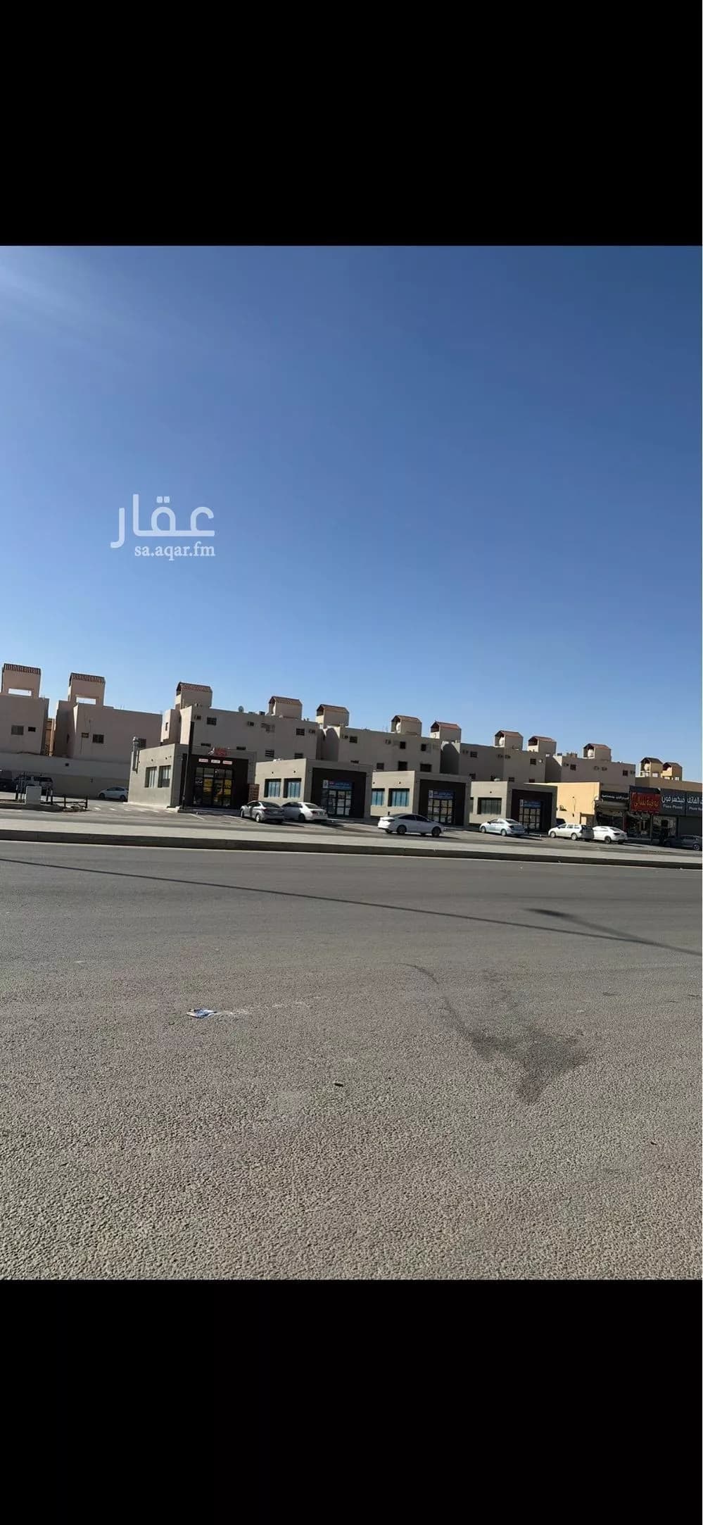 محل 2100 م² في طويق 3