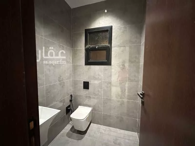 4 bedroom floor in Al Munsiyah 14