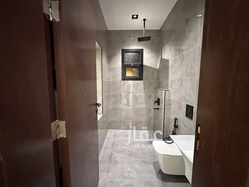 4 bedroom floor in Al Munsiyah 15