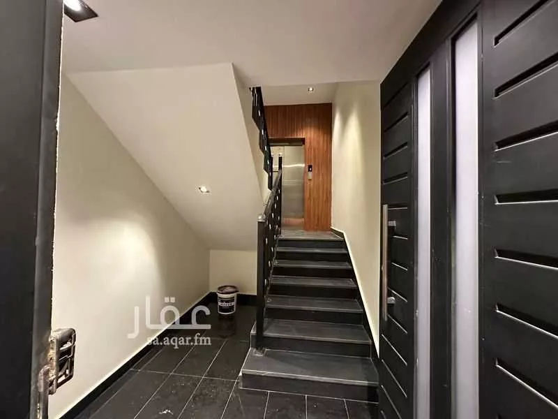 4 bedroom floor in Al Munsiyah 4