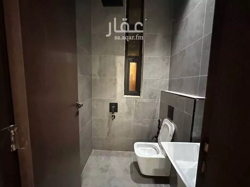 دور 4 غرف في المونسية 10