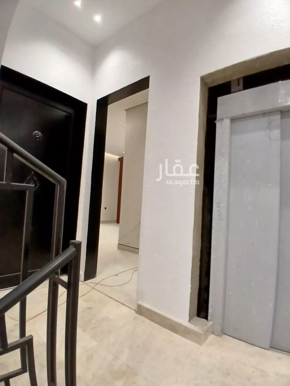 3 bedroom floor in Al Janadriyah 11