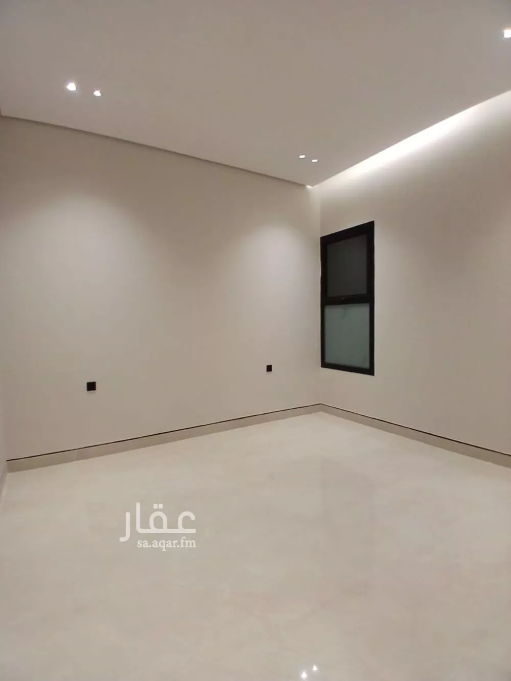 3 bedroom floor in Al Janadriyah 10