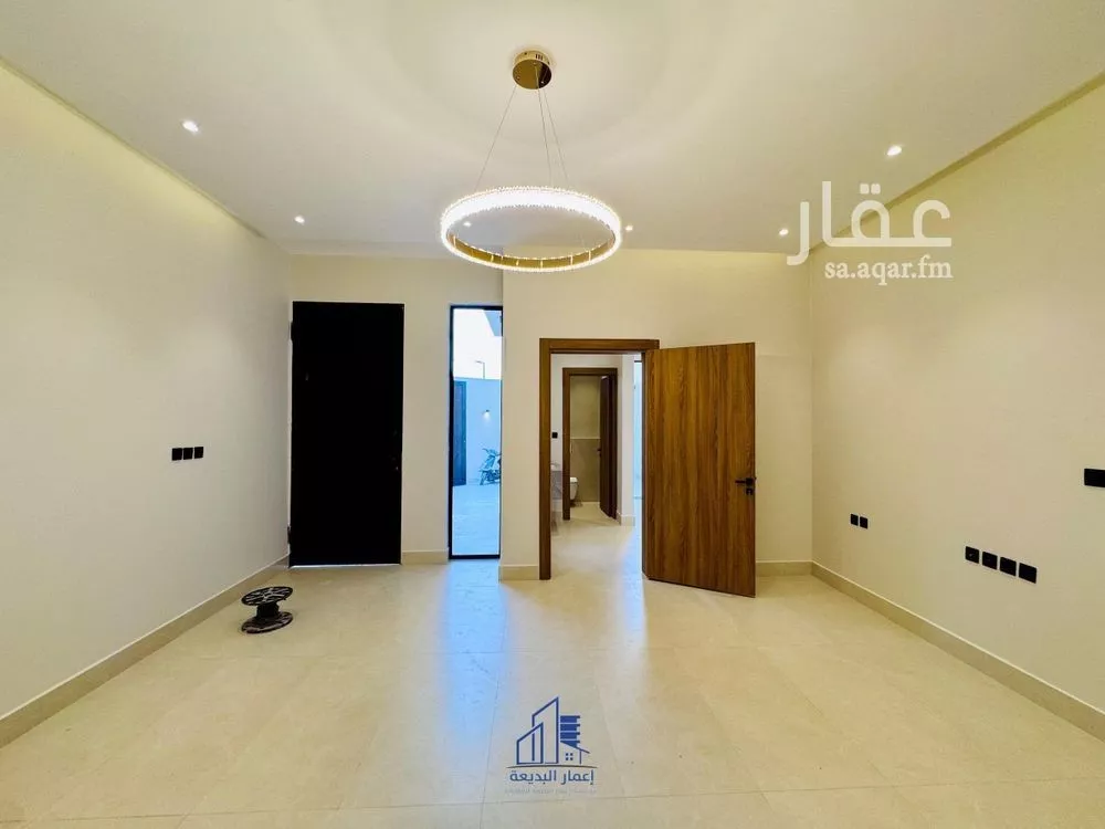 دور 5 غرف في العريجاء الغربية 9