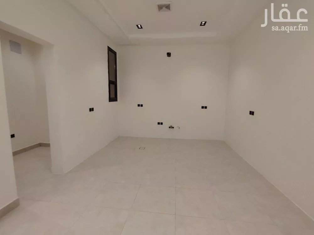 5 bedroom floor in Al Munsiyah 2